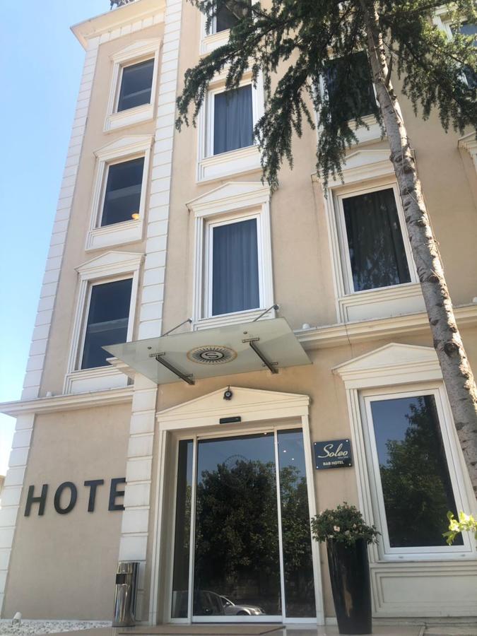 Soleo Hotel Тирана Экстерьер фото