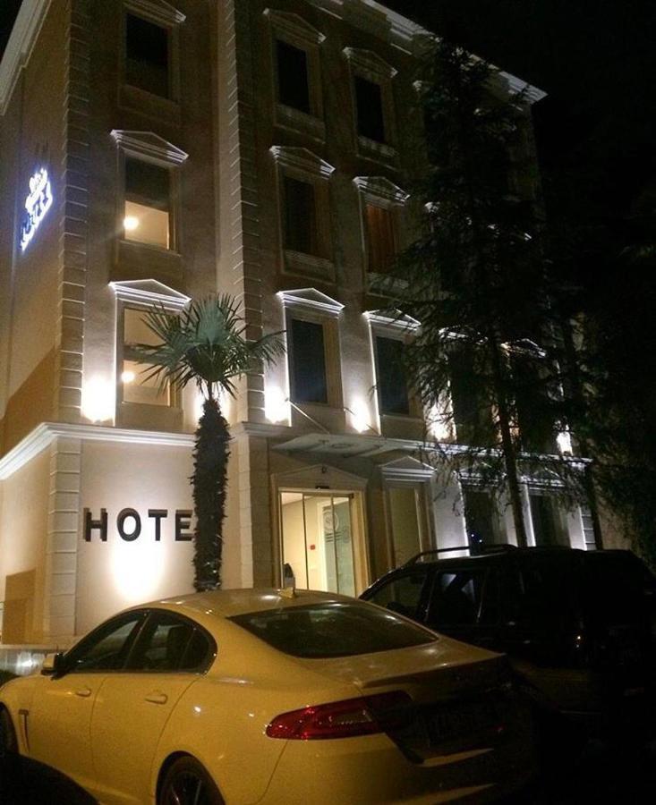Soleo Hotel Тирана Экстерьер фото